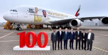 طائرة الإمارات A380 لا تزال محط إعجاب المسافرين